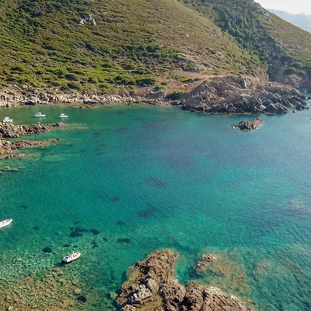 Locazione Turistica Giulia Villa *