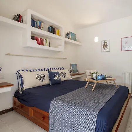 Locazione Turistica Giulia Villa *